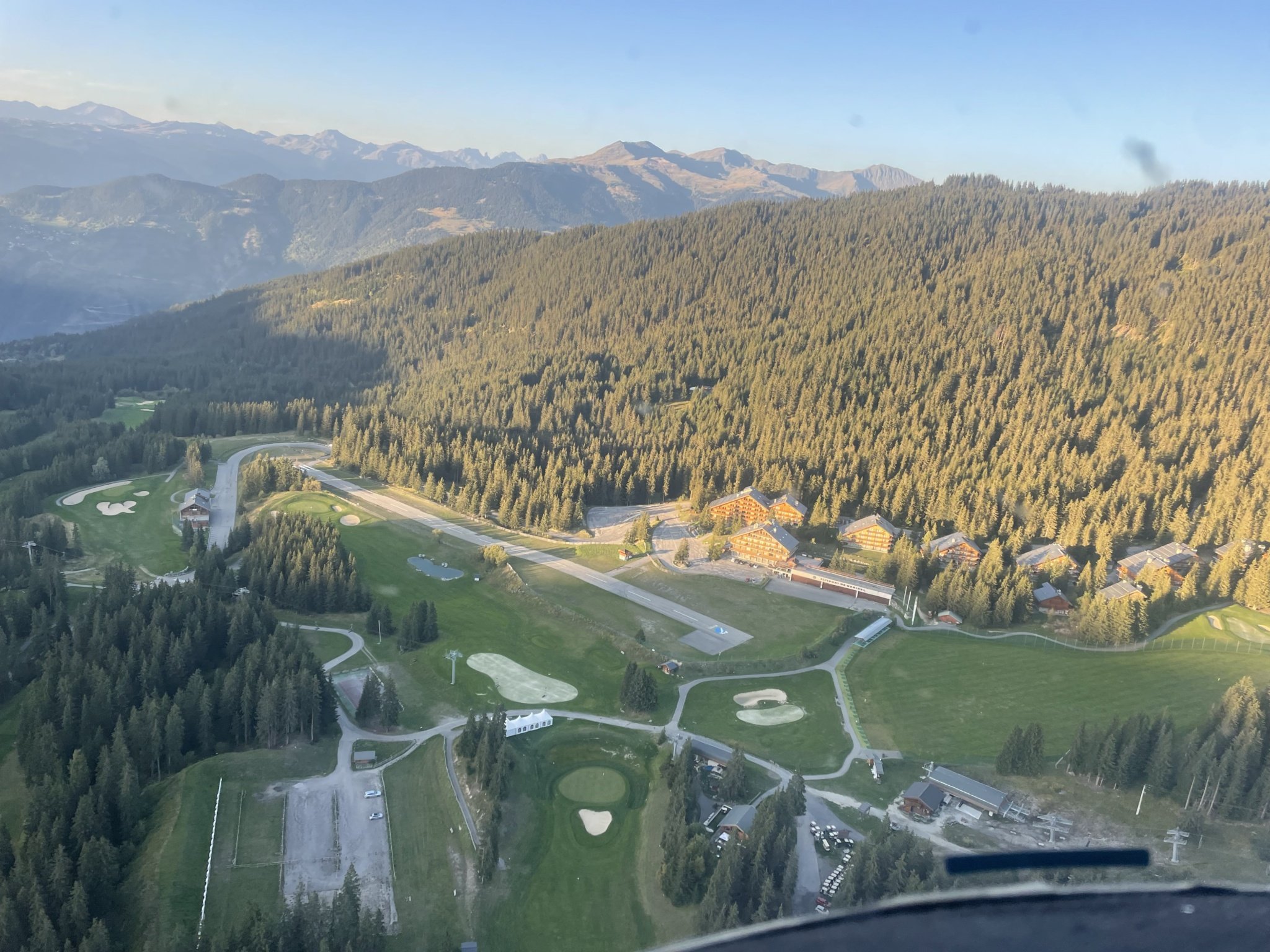 Méribel Altiport, LFKX, 5’639 ft AMSL